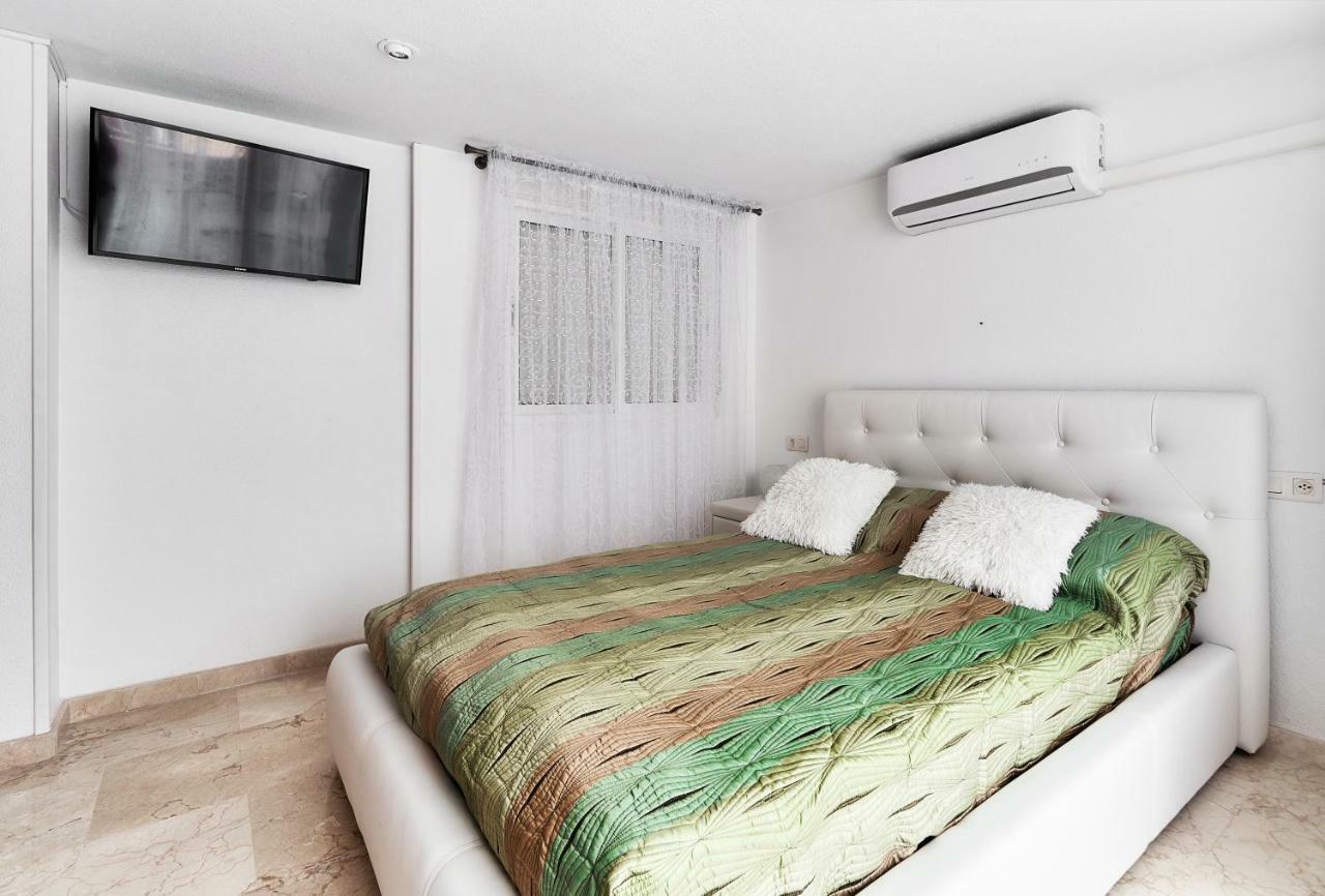 Lenas Apartments Radio Murcia Торрев'єха Екстер'єр фото